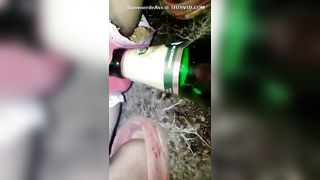 Filipina slut pooping in her panty