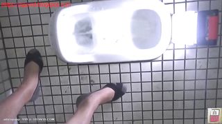 Woman submits to scat shit