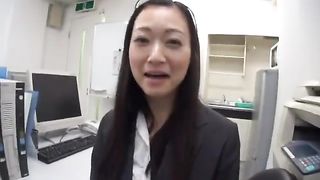 Hot Japanese secretary shits on her boss