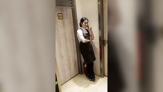 Stunning looking Asian babe caught pooping