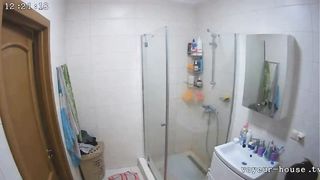 Hidden cam girl pooping and farting