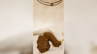 Shitty ebony eating her own turd
