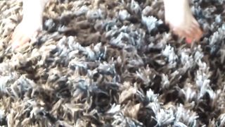 Shaved pussy babe pooping on carpet