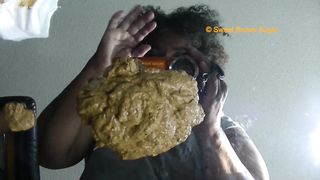 BBW with massive chubby ass poop