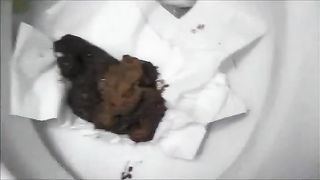 Shaved pussy lady pooping in her heels