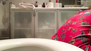 Cute shaved pussy gal and hot sticky poop