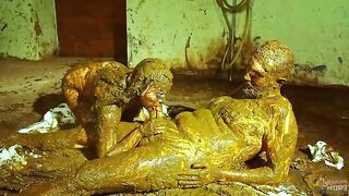 Smearing and sucking cock while covered in cowshit