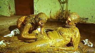 Smearing and sucking cock while covered in cowshit