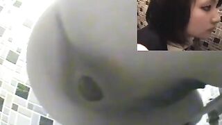 Cute Asian girl and hot poop cam
