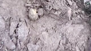 Nasty redhead mommy shit smearing in the car