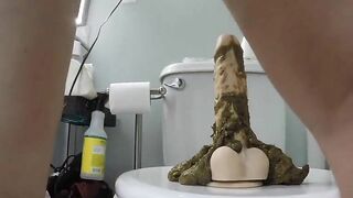 Gorgeous big bottom ass milf in pantyhose teasing and pooping