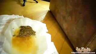 Cute and big bottom Japanese slut pooping