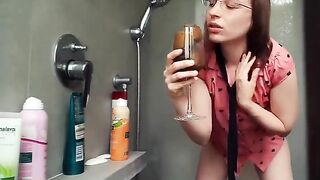 Hot nerdy babe poops in the glass