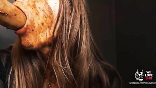 Gorgeous poop covered babe gives scat blowjob