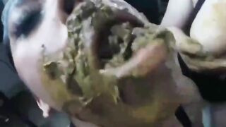 Shit loving horny babe