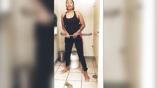 Cute black babe dropping shit