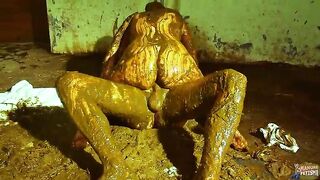 Cowshit adventure with sexy Betty and horny Franky