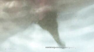 Chubby lady shitting hard in the water