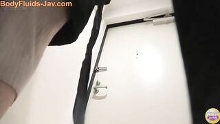 Compilation of young sexy Japanese babes caught dropping shit