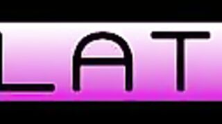 Cute round ass thick babe dropping shit