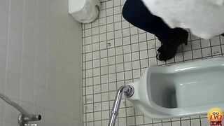 Asian ladies and sticky pooping