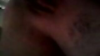 Big lips pissing amateur babe