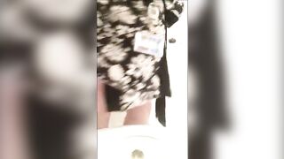 Lovely older lady shitting