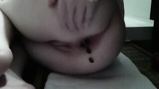Girlfriend pushes a big load