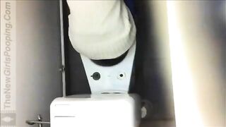 More Women Poopingat Public Restroom