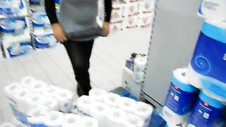 Long pissing in the supermarket
