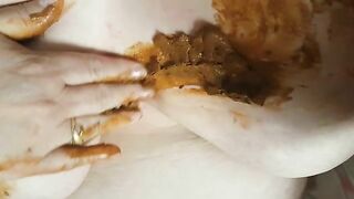 Amateur lady caught shitting on the cock