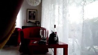 Gorgeous bbw lady dropping shit at home