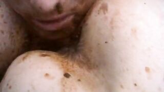 Sexy amateur babe enjoying hard scat fuck in the grass