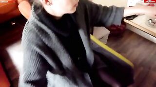 Victoria - get pissed in her Mouth