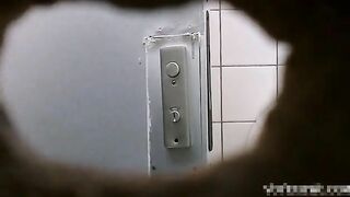 Gorgeous voyeur pooping show