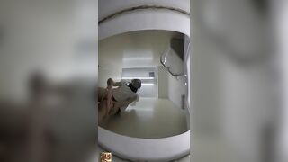 Beautiful Japanese Babe Shits