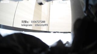 Beautiful women scat show in the toilet