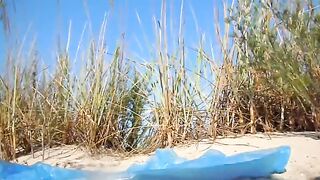 Pretty brunette babe pooping at beach