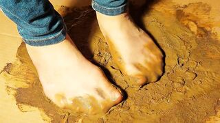 Very shitty and glue nylon feet closeup