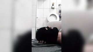 Fat lady shits for slave