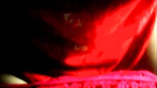 Cielo hot pooping solo