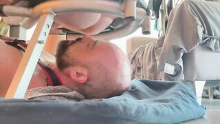 Nasty Babe Feeding a Bald Shiteater