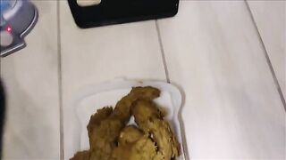 Filling a sandwich box with shit