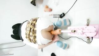 Leaky Asian Bum With Dildo