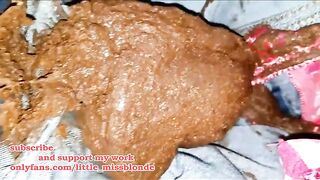 Monster poop In Jeans