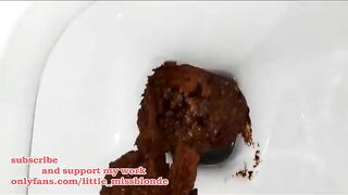 Monster poop In Jeans