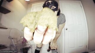 Busty chick poops on the plate