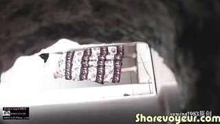 Spying on Asian pooping gal