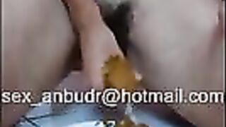 Hairy pussy milf smearing shit on the dildo