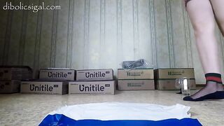 Seductive redhead babe and sexy shit drop